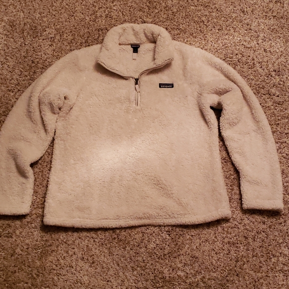 Patagonia Tops - Patagonia 1/4 zip cream pullover sz Lg